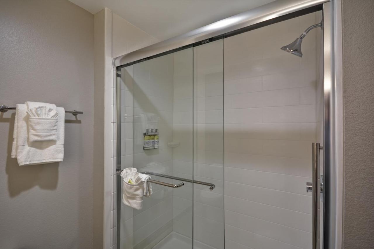 Holiday Inn Express & Suites - Houston Nasa - Boardwalk Area By Ihg Seabrook Buitenkant foto